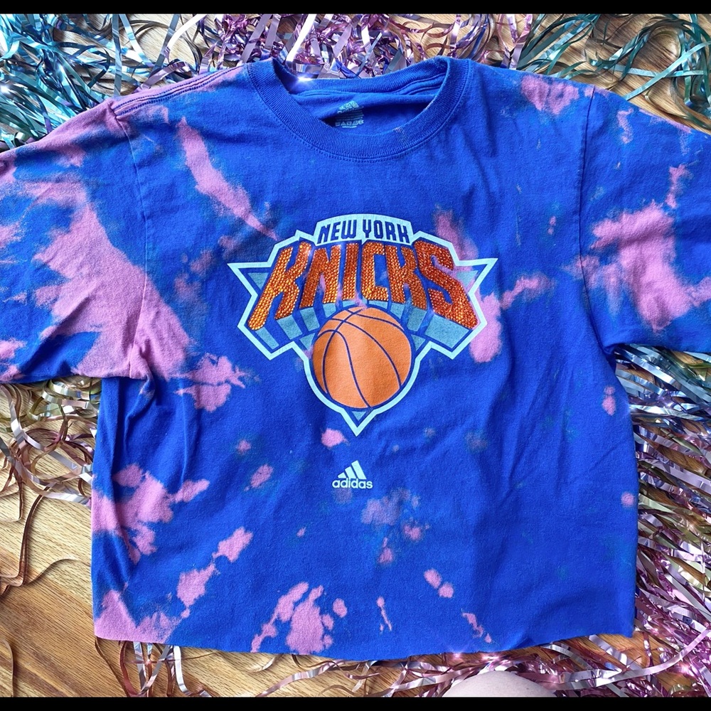 RHINESTONE CROPPED/BLEACHED DYED NY KNICKS TEE
